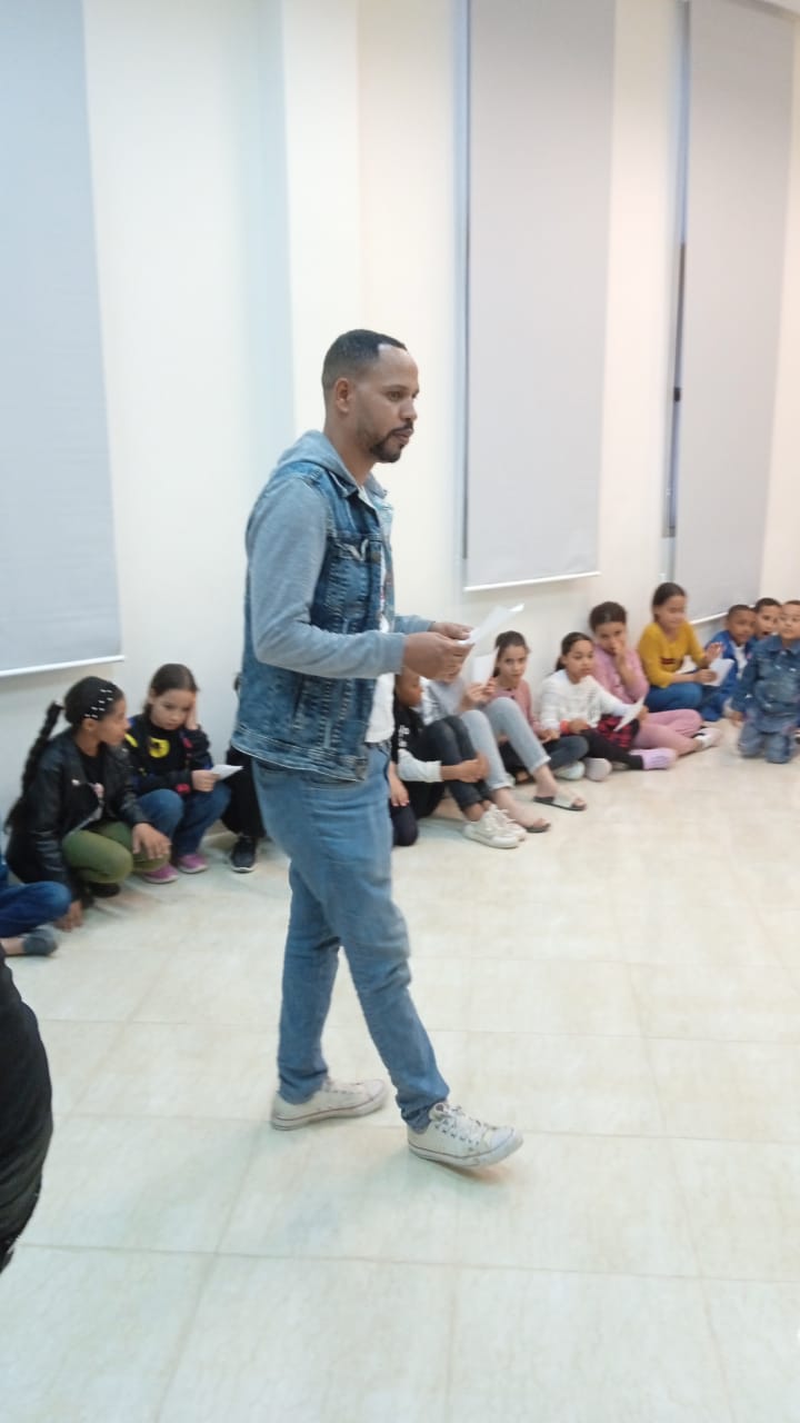Oasis Hope Association working in the field
